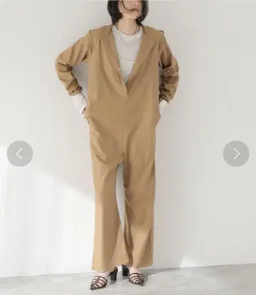 BASERANGE VESTER 점프수트 올인원 브라운