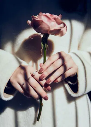 Her lip to 머메이드 쓰리 핑거 링
