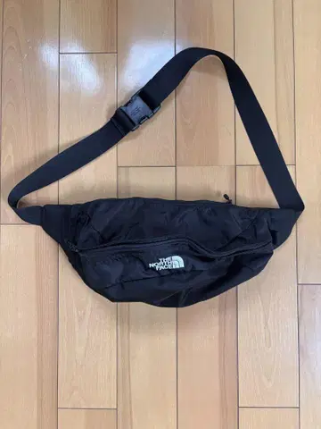 더 노스페이스 블랙 숄더백