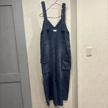 건강한 데님 살로페트