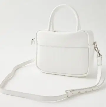 moussy 스퀘어 보스턴 가방