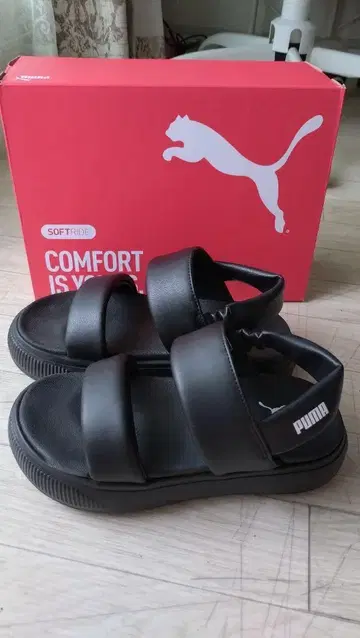 PUMA 샌들