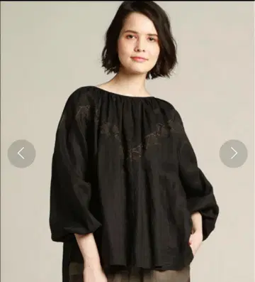 파오데로 라미 자수 블라우스 블랙 사이즈 2 L 상당 세탁 가능