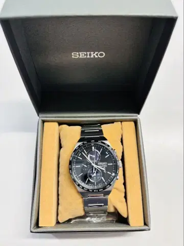 SEIKO 블랙 솔라 손목시계 당일 발송