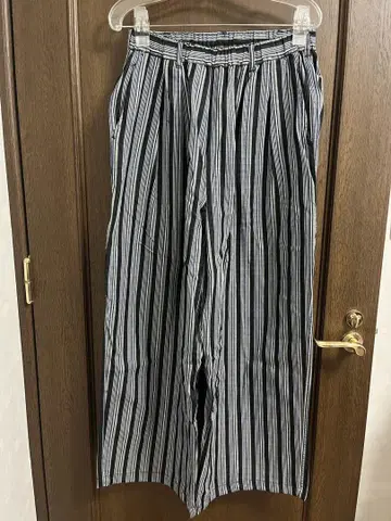 니코앤드 스트라이프 팬츠