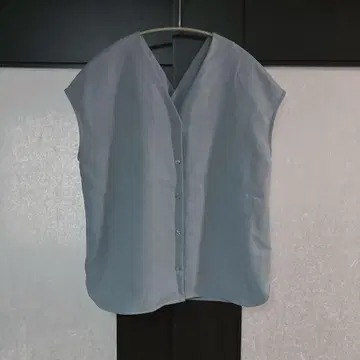 자연스러운 아름다움 V넥 버튼 블라우스