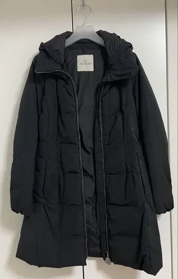 MONCLER 다운 코트 사이즈 1