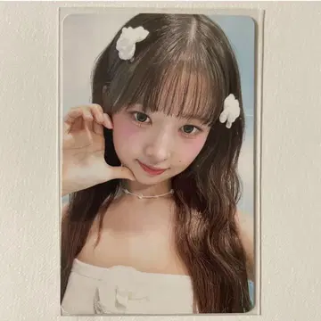 IVE 레이 ALIVE 첫 번째 한정판 B판에 포함된 트레이딩 카드 1장