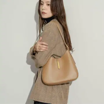 포켓 포함! 라운드 토트 백 NEUNA