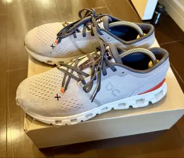 On 신발 (Cloud X 4)