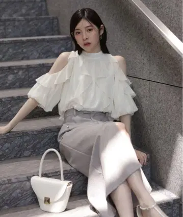 Rirandture 오프숄더 프릴 블라우스