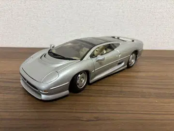 1/18 미니카 재규어 XJ220 실버 마이스토