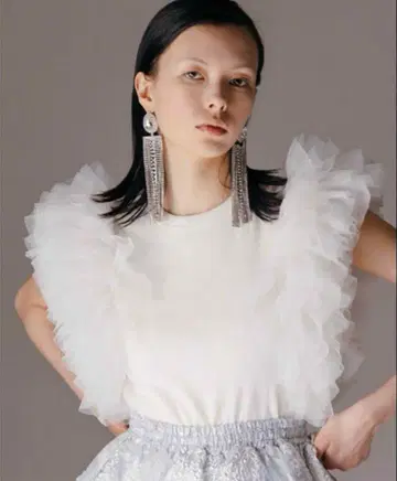[ 정품 ] Bibiy. MICHAELA TULLE TOP - WHITE