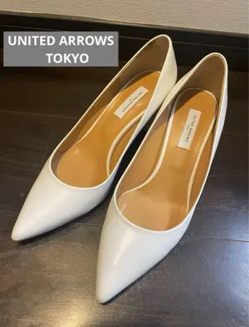 UNITED ARROWS 소가죽 스틸레토 청키 펌프스 화이트