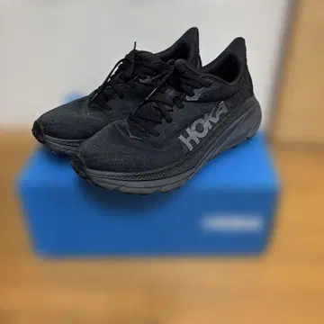 HOKA 블랙 러닝화