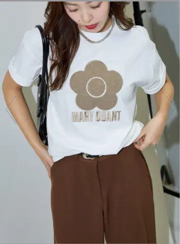 새 제품 미사용 마리 콰 티셔츠 S 사이즈