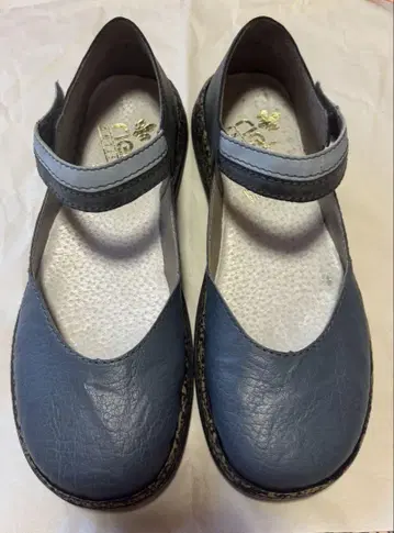새상품급: [ rieker ] 스트랩 플랫슈즈 (24cm/블루)