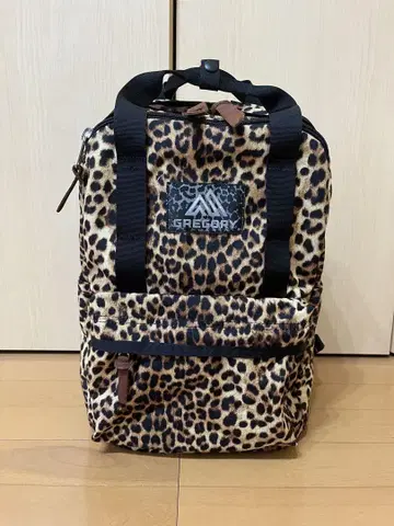 미품 그레고리 이지피지 데이 레오파드 백팩 데이팩
