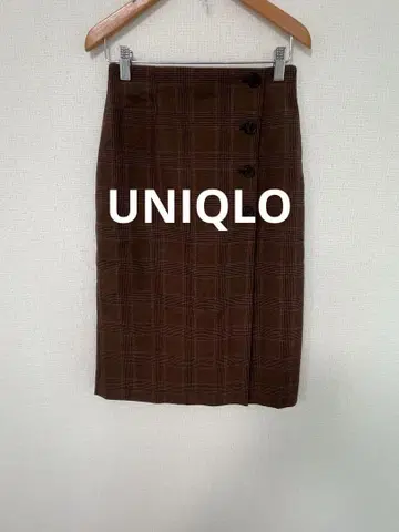유니클로 브라운 체크 타이트 스커트 무릎 기장