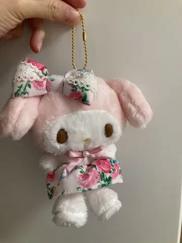 마이멜로디 로라 애슐리 콜라보 봉제인형