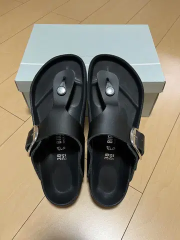 BIRKENSTOCK GIZEH 빅 버클 샌들
