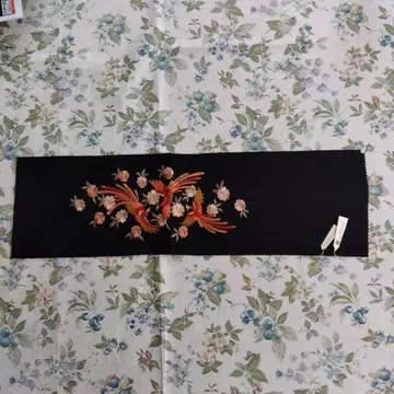 기모노 검정색 바탕 봉황 자수 장식용 깃