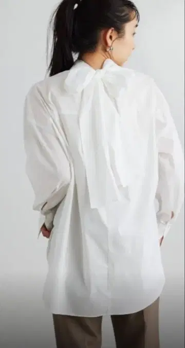 스타일믹서 장소매 블라우스