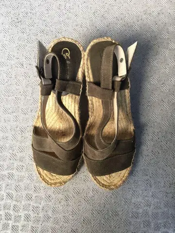 칼자노르 샌들