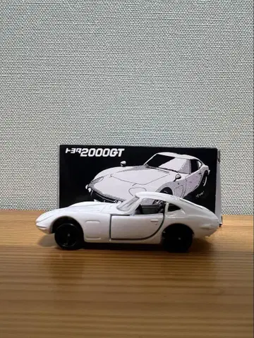 미니카 토요타 2000GT