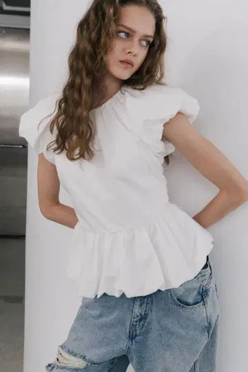 THETOE 자투 Ermou Back Open Top