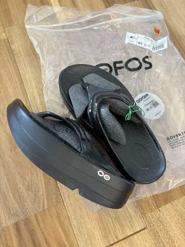통굽 샌들 블랙