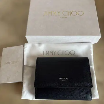 지미 추 JIMMY CHOO 삼각 접이식 지갑 블랙 검정