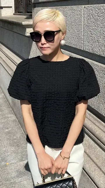 제누 M 볼륨 소매 블라우스 2173 검정 블랙