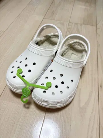크록스 클래식 플랫폼 라인드 크로그 샌들 24cm