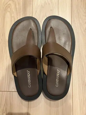 카미난도 샌들