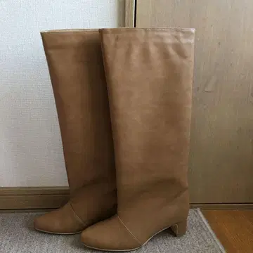 미사용 새상품 롱 부츠 베이지 3L 25.0cm