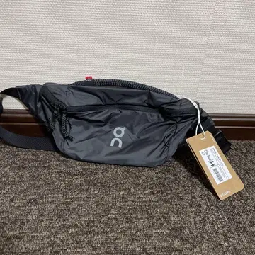 On 바디백 블랙