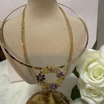 맥퀸 꽃 모티프 골드 목걸이 3WAY