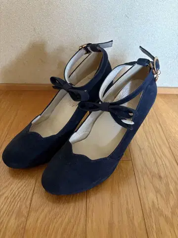LODISPOT 리본 장식 힐