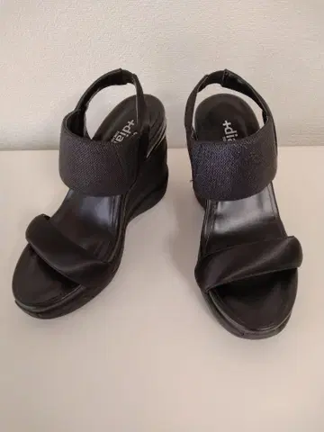 daiana 다이애나 샌들 통굽 블랙 23cm