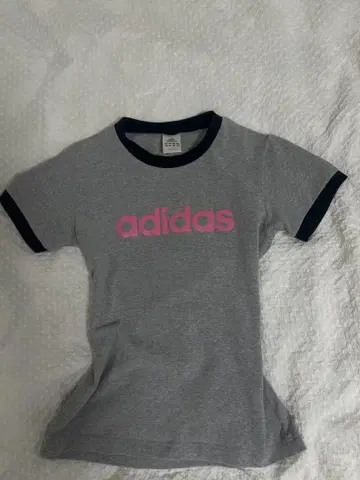 adidas 반팔 티셔츠 그레이 핑크 로고