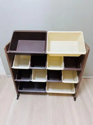 장난감 수납 선반