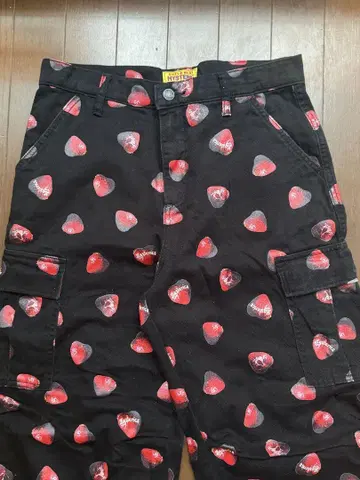 hysteric glamour 딸기 무늬 블랙 카고 팬츠