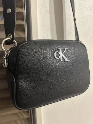 Calvin Klein 블랙 숄더백