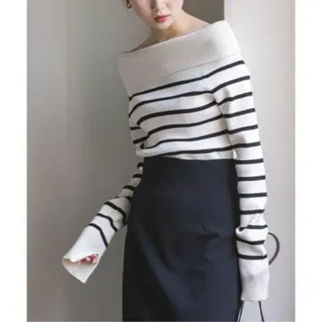 noble 오프숄 니트