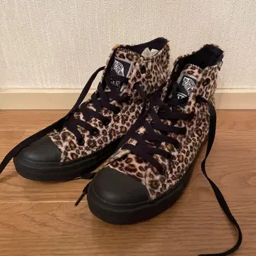 VANS 레오파드 무늬 하이컷 스니커즈