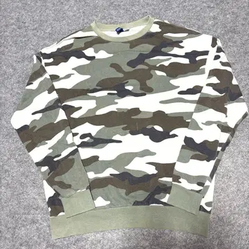 카모플라주 장소매 트레이너