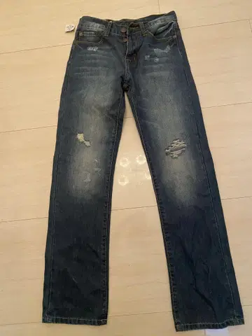 Abercrombie & Fitch 손상된 데님 팬츠