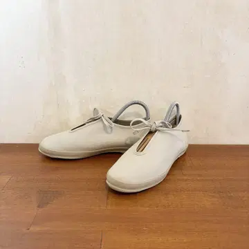 새상품급 SHIPS 별주 문스타 라이트프림 22.0cm 베이지