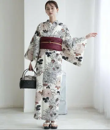 우타타네 이층식 유카타